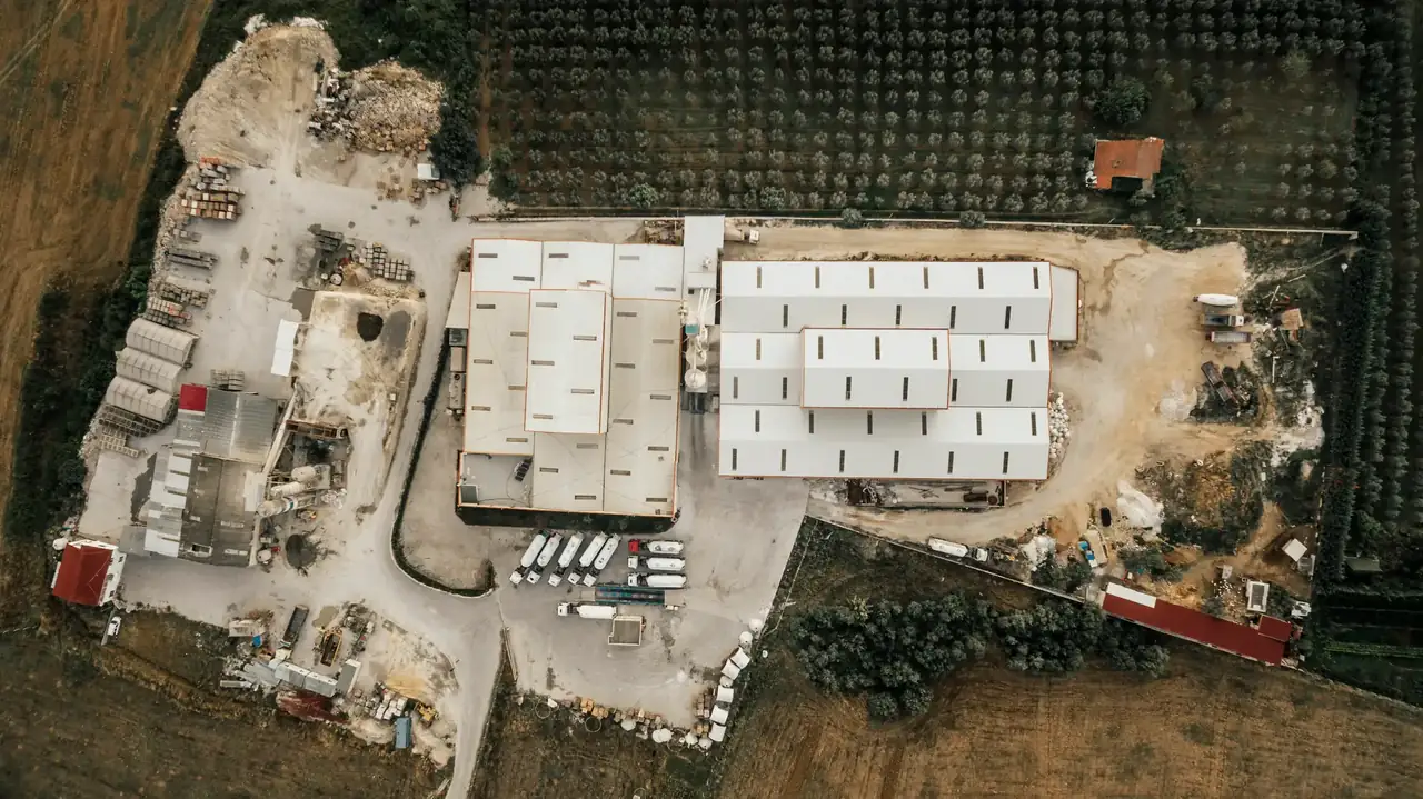 Etna Maden tesis ve ocak alanı havadan görünüm